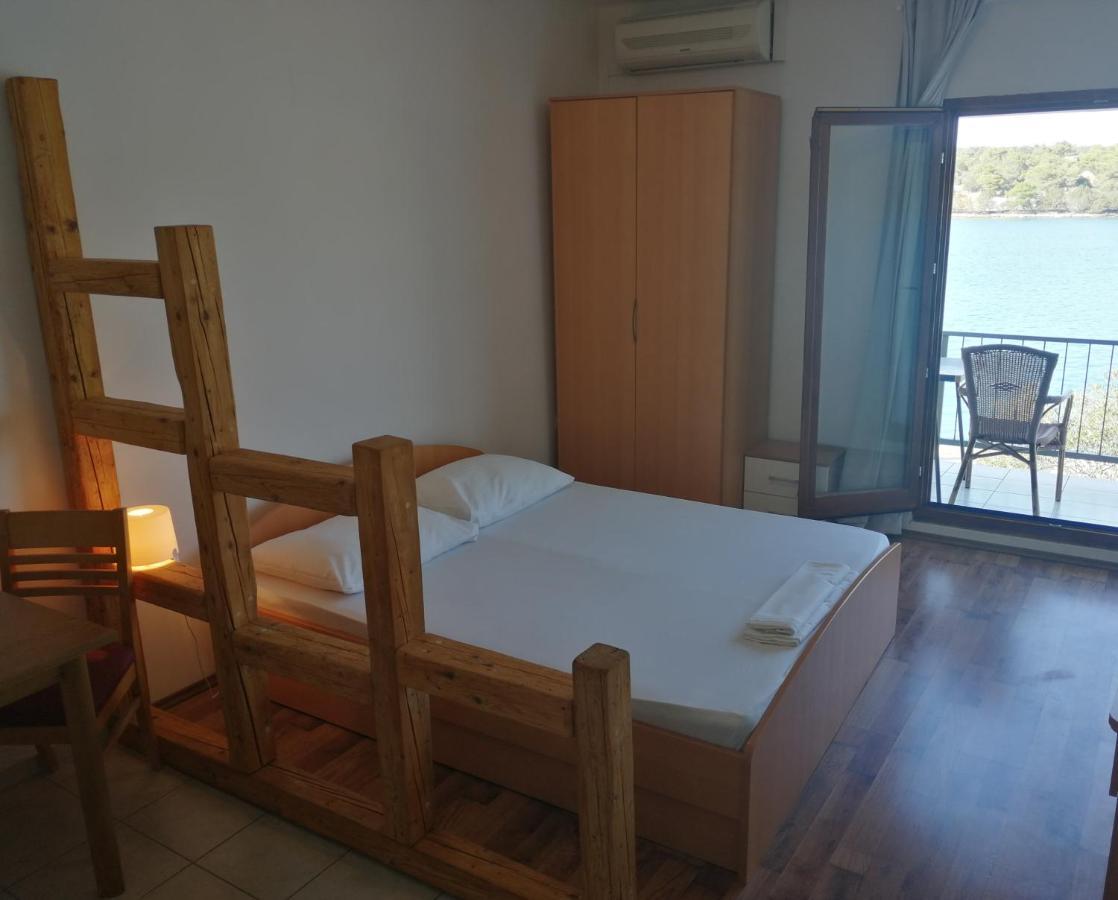 Trim Rooms And Apartments Lovište المظهر الخارجي الصورة