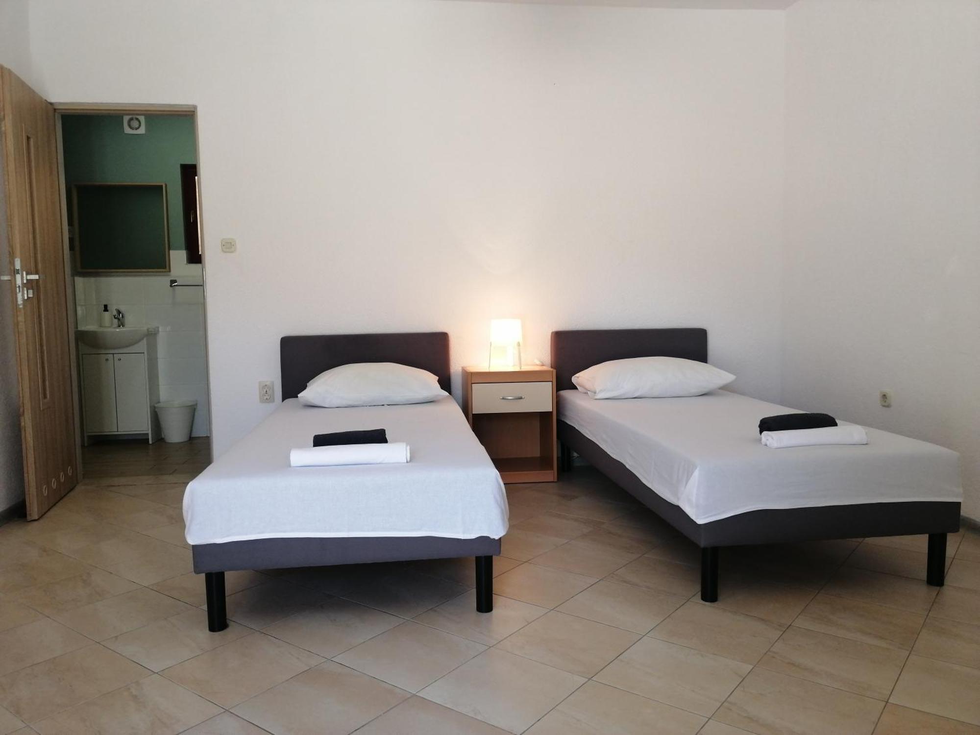 Trim Rooms And Apartments Lovište الغرفة الصورة