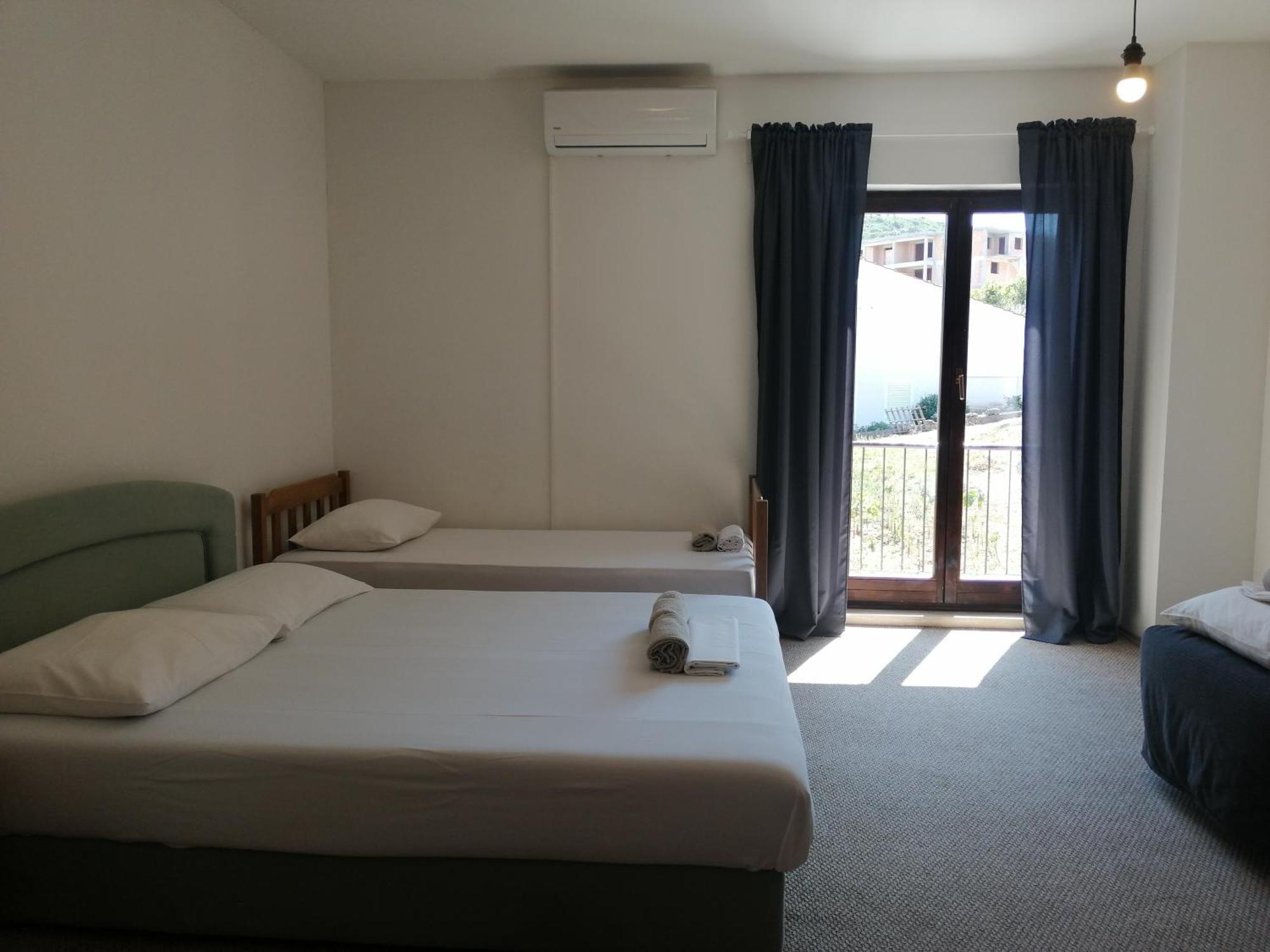 Trim Rooms And Apartments Lovište المظهر الخارجي الصورة