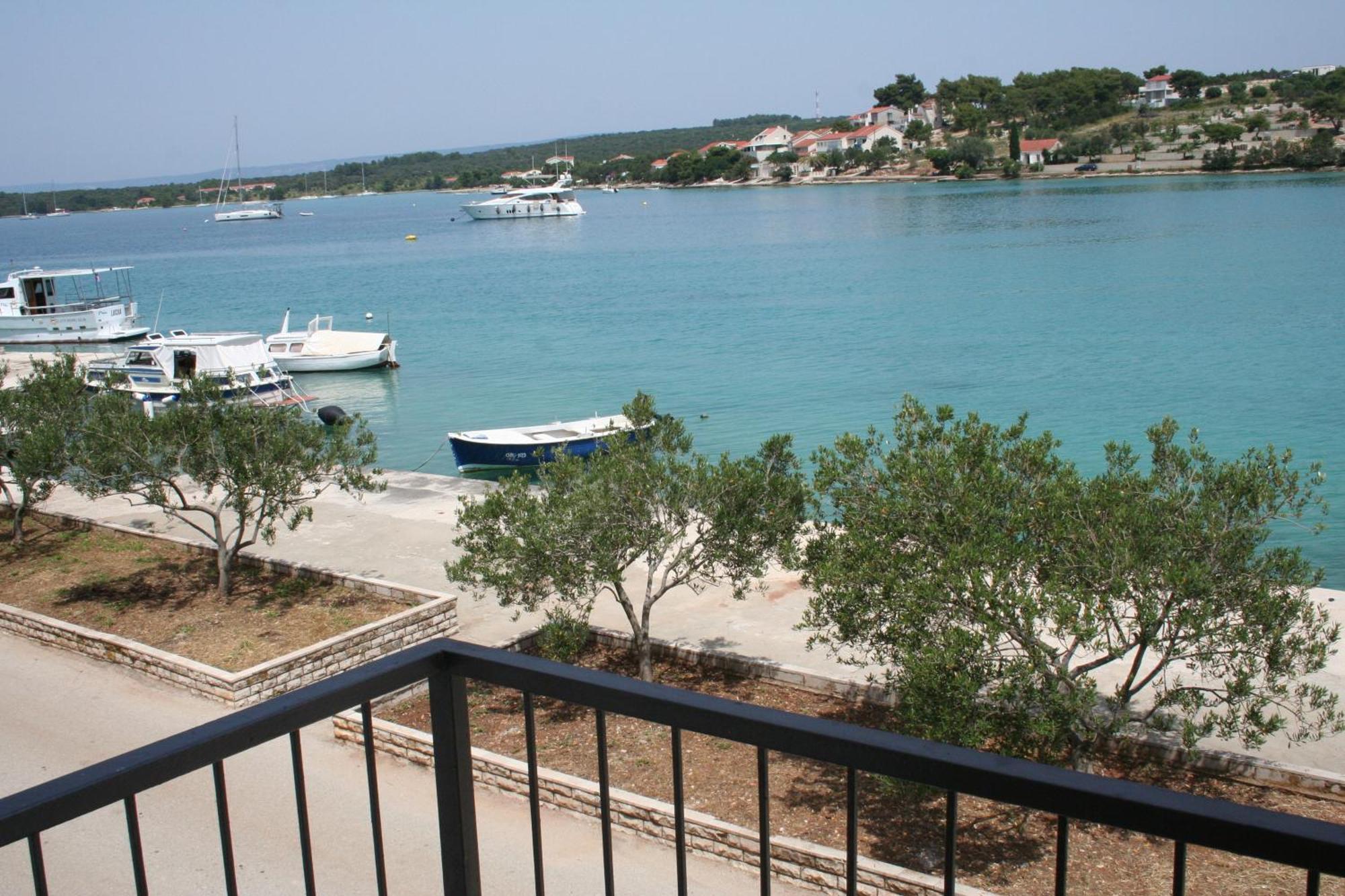 Trim Rooms And Apartments Lovište المظهر الخارجي الصورة